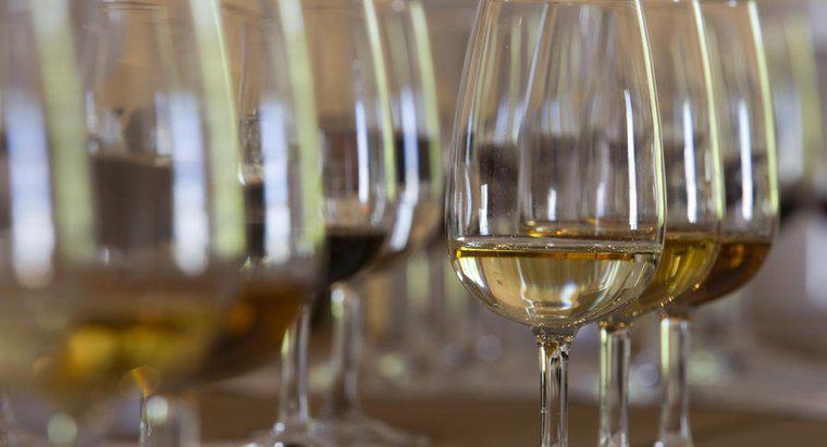 Jaka jest różnica między kremowym sherry a suchą sherry?
