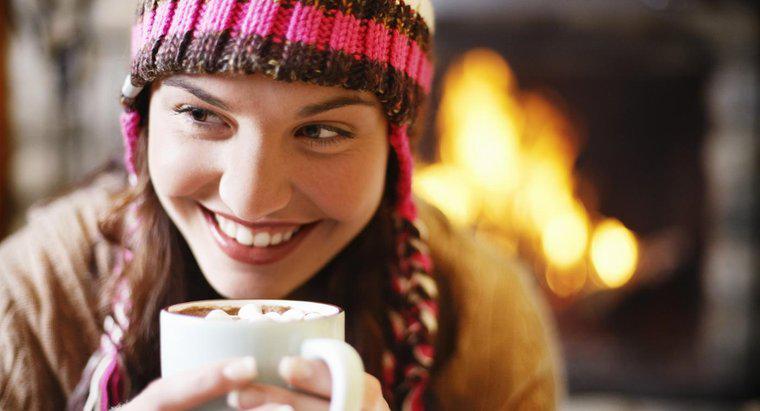 Czy szwajcarska Miss Hot Chocolate zawiera kofeinę?