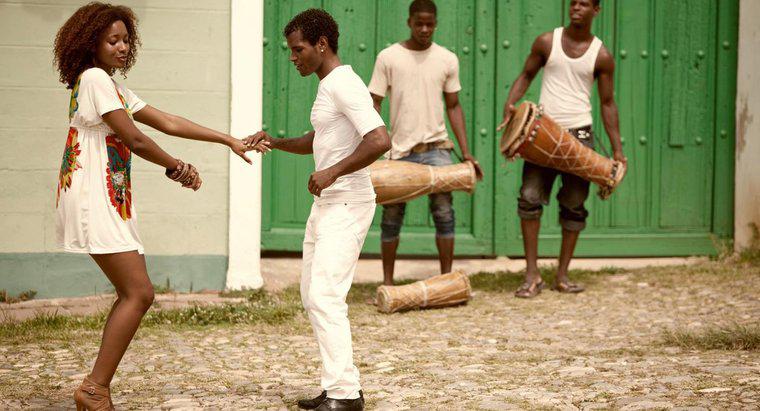 Jakie rodzaje muzyki powstały na Karaibach?