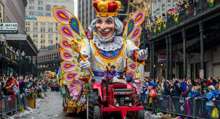 Kiedy była pierwsza parada Mardi Gras w Nowym Orleanie?