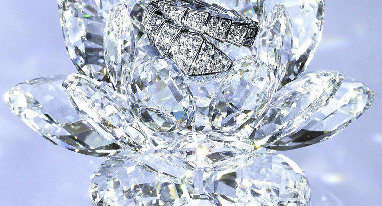 Jakie są podstawowe zastosowania diamentów?