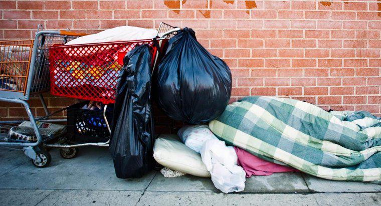 Ile osób staje się bezdomnych każdego roku?