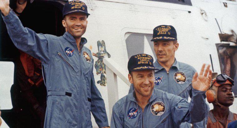 Co poszło nie tak z Apollo 13?