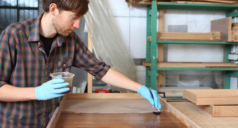 Jak naprawiasz prasowane meble z drewna?