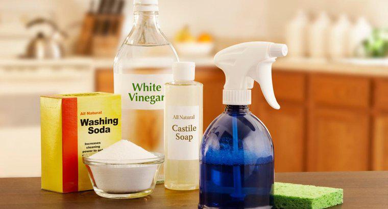 Jakie są sposoby czyszczenia dla białego octu?