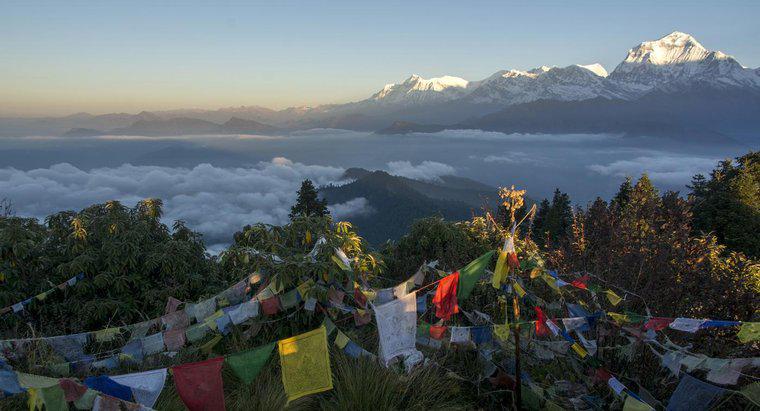 Jaki był rok niepodległości dla Nepalu?