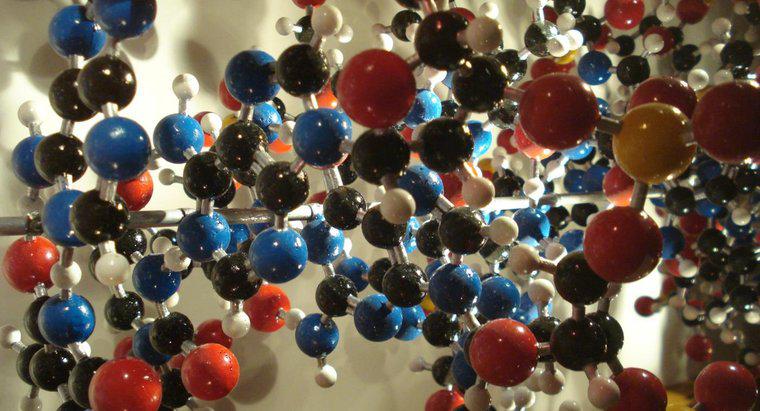 Co trzyma nukleotydy w jednej nici DNA razem?