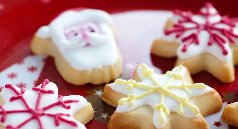 Dlaczego ludzie opuszczają ciasteczka i mleko z Mikołajem na Boże Narodzenie?