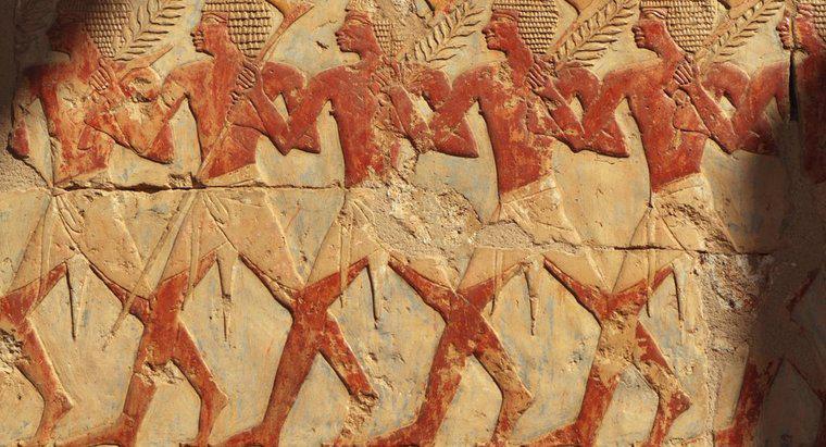Co nosili staroegipscy faraonowie?
