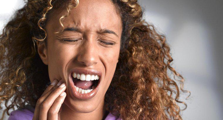 Dlaczego zęba boli bardziej w nocy?