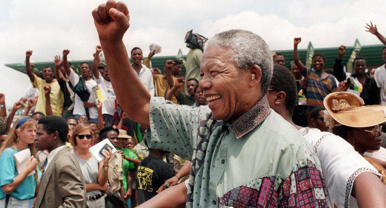 Kiedy Nelson Mandela został prezydentem?