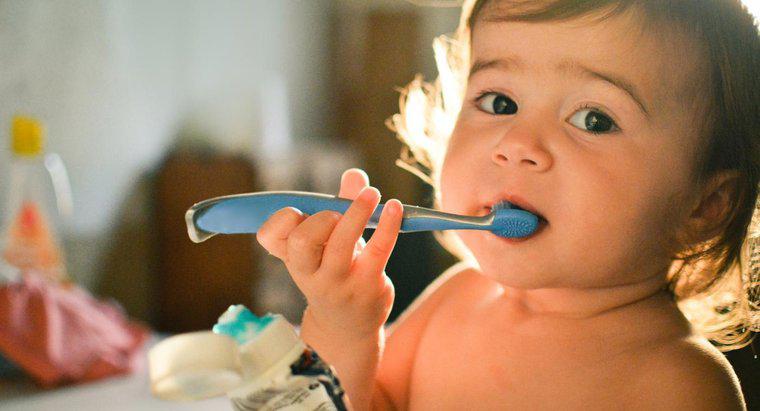 Co się stanie, jeśli połkniesz pastę do zębów?