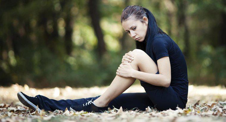 Jakie są możliwe przyczyny bólu mięśni i ich osłabienia?