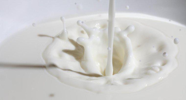 Dlaczego mleko zwinięte, gdy jest zmieszane z octem?