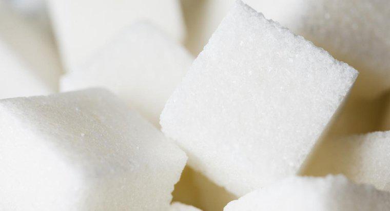 Ile łyżek cukru znajduje się w puszce po coli?
