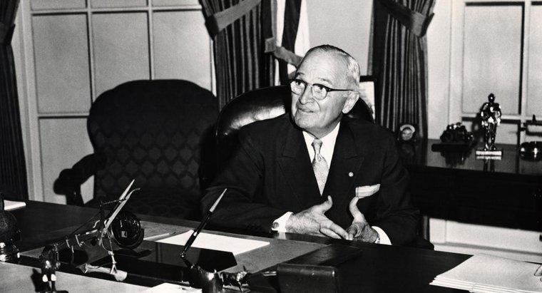 Co oznacza skrót Harry'ego S. Trumana?