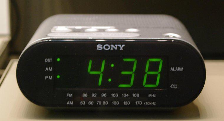 Jak ustawić budzik maszynowy Sony Dream Machine?