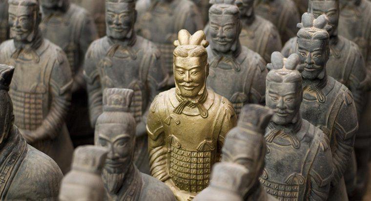 Jak Dynastia Qin doszła do władzy?