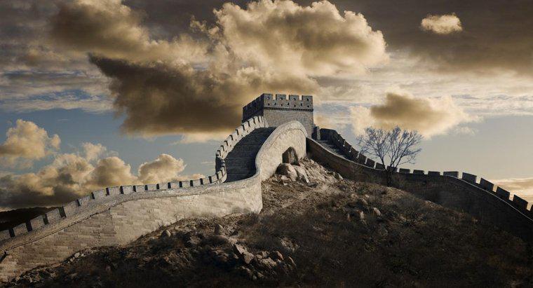 Gdzie znajduje się dokładna lokalizacja Wielkiego Muru Chińskiego?