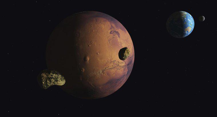 Ile lat świetlnych stąd jest Mars?