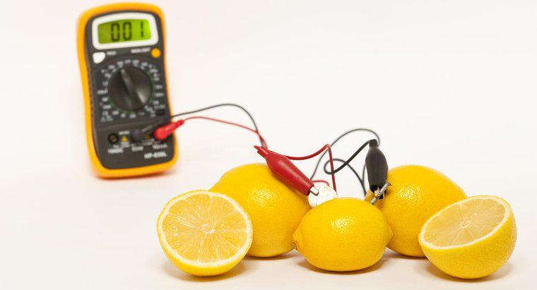 Czy sok z cytryny prowadzi elektryczność?