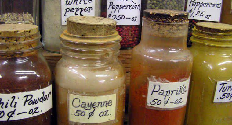 Czy pieprz Cayenne jest taki sam jak mielona papryka?