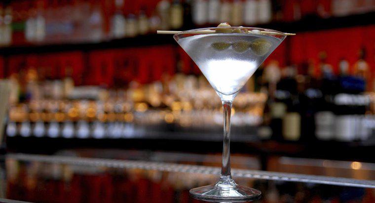 Ile kalorii znajduje się w brudnym Martini?